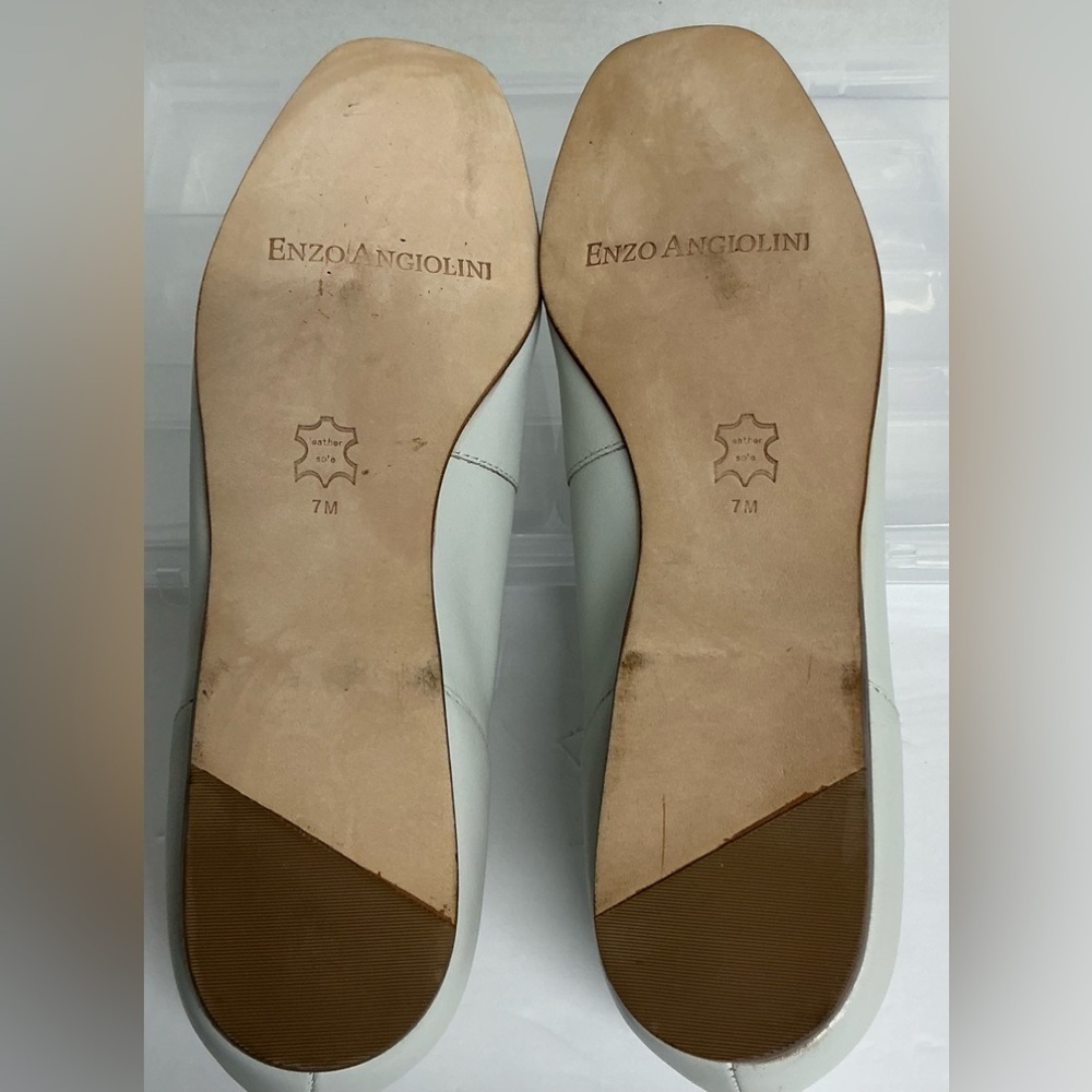 Enzo Angiolini Women’s White Flats & Loafers with Elegant Bow Tassels Detail - Picture 12 of 14